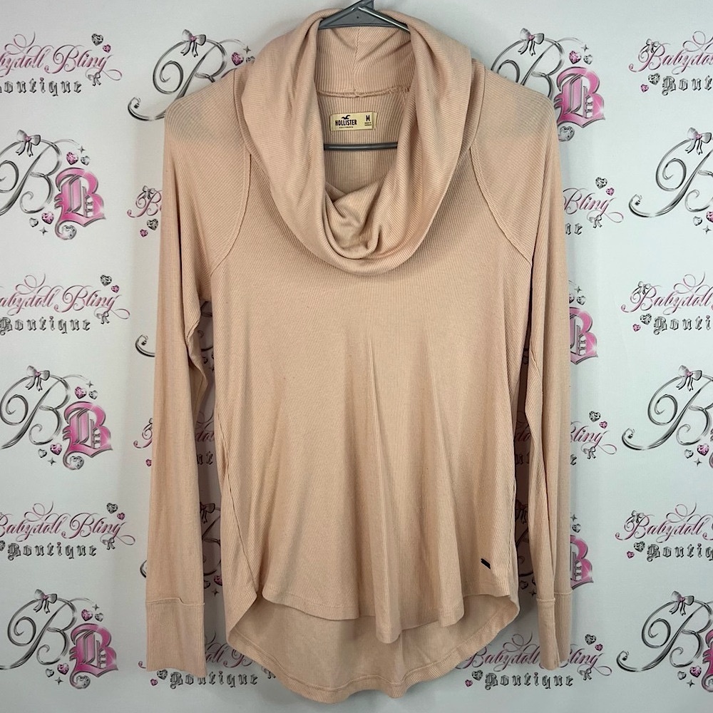 Hollister cowl neck swoop peach Light Pink Ribbed Top